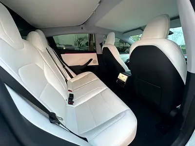 2024 Tesla MODEL 3 — миниатюра 11