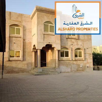 فيلا واسعة للإيجار السنوي | القرائن 2 - الشارقة الإيجار السنوي: 130,000 درهم