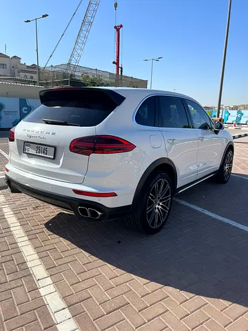 صورة 4 لـ 2015 Porsche CAYENNE