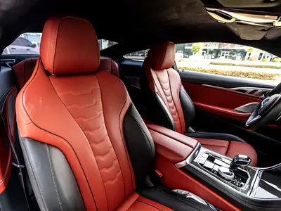 صورة 11 لـ 2021 BMW 8-SERIES