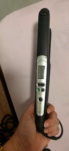 Hair straightener