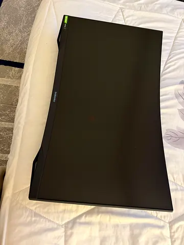 Samsung 27-inch Curved Monitor - Good Condition Samsung Odyssey Neo G7