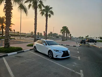 صورة 2 لـ 2015 Lexus IS-SERIES