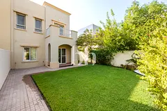 Well Maintained | Close to Lake | Private Garden