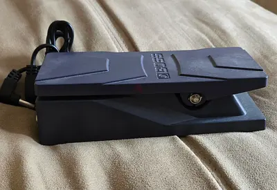 Expression pedal BOSS EV-30