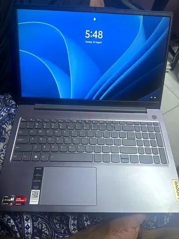 Ideapad slim3 15AMN8 Laptop 15.6” FHD IPS TOUCH DISPLAY AMD RYZEN 5 7520U 8/512 gb radio 610M