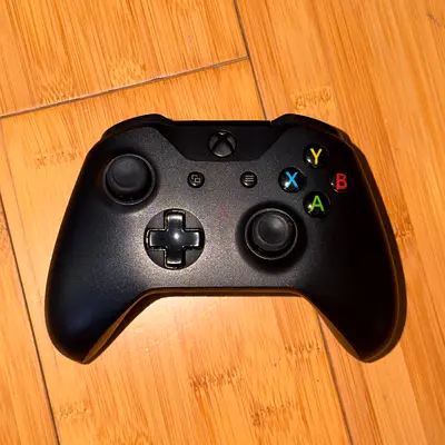 Xbox One Wireless Controller - Good Condition