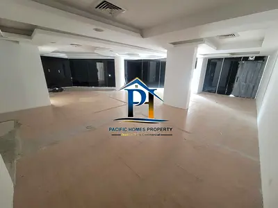 GOLDEN OPERTUINTY TO START BUSSINESS RESTURANT// PHARMACY//CLINIC//CAFE// 1102 SQFT SHOP AT PRIME LOCATION JIST IN 175K ....