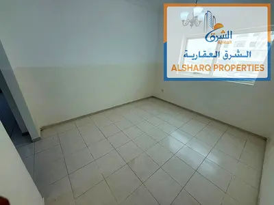 **شقة غرفتين وصالة للإيجار السنوي | عجمان الصناعية – عجمان**  فرصة مميزة للسكن في **عجمان الصناعية بجوار داي تو داي وعلى شارع الاتحاد**، بموقع حيوي قر
