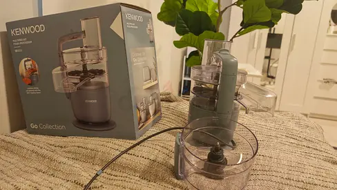Kenwood Salad auto maker. Vegetable/food chopper slicer cutter & grating Excellent Condition as new