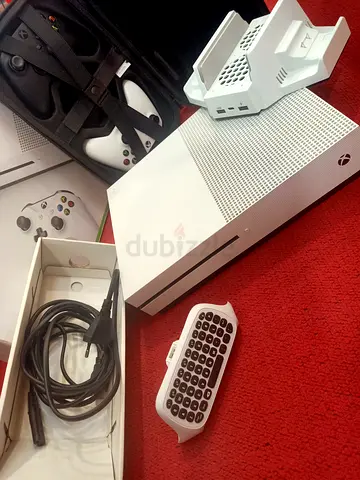 Xbox one s 1 TB Full Bundle