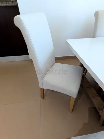 6-Seater Dining Table with 6 chairs