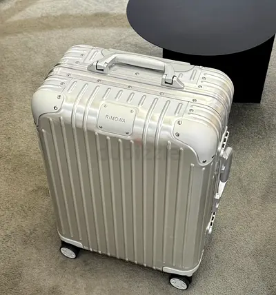 Rimowa cabin s size