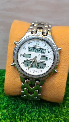 Vintage Seiko digi World Japan made Quartz Watch for Men's(Used) NO BOX NO PAPER