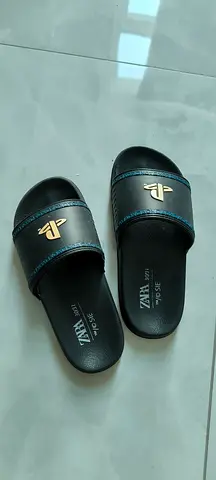 Zara slippers for boys 30/31