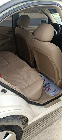 2010 Nissan SUNNY 照片 6
