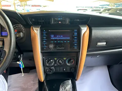 2017 Toyota FORTUNER 照片 17