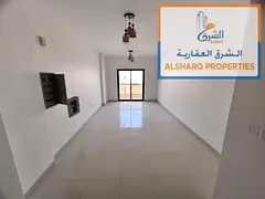First occupancy, two master bedrooms, balcony with open view, three bathrooms, building close to Dub