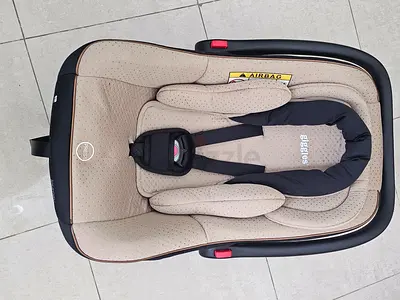 Infant car seat