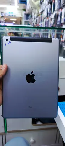 Apple iPad 6th generation 32 GB