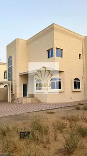 Luxury first-occupancy villa in Al Raqayeb, 8,800 sq ft, 4 master bedrooms, majlis, hall, maid’s r