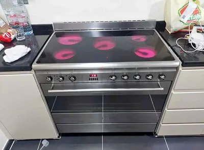 Free delivery Smeg brand electric ceramic cooker with dual fan 90x60 cm Good Condition