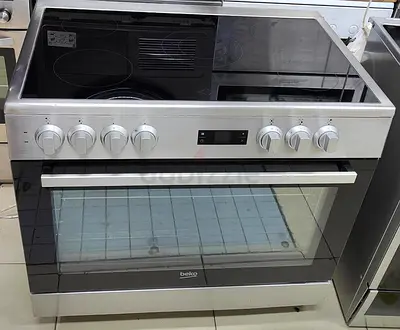 Beko Stainless Steel Electric Cooker with Ceramic Hob and Oven - Good Condition