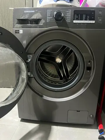 SAMSUNG front load washing machine ALMOST NEW