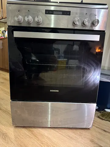 Siemens built-in electric oven in good working condition