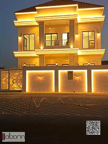 Golden opportunity to own a modern luxury villa with spacious layout in a prime location close to all amenities