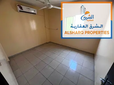 غرفتان وصالة صالة منفصلة 2 حمام بلكونة بإطلالة مفتوحة مساحة كبيرة تقسيمات ممتازة