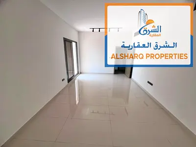 Two master bedrooms, three bathrooms, large roof terrace, maid's room, balcony, super deluxe finishing, close to the courthouse.