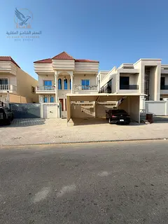 Furnished villa, second occupancy, with covered parking, high-end finishing and large area.