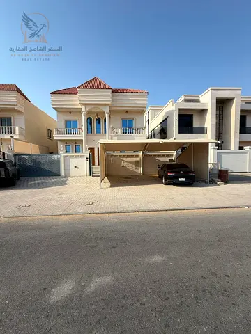 فيلا مفروش ثاني ساكن مع مواقف مغطى تشطيب راقي ومساحة كبيرة
