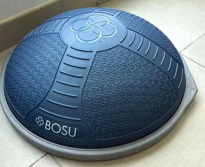 Bosu Balance Trainer - Half Ball Stability Trainer (Good Condition)