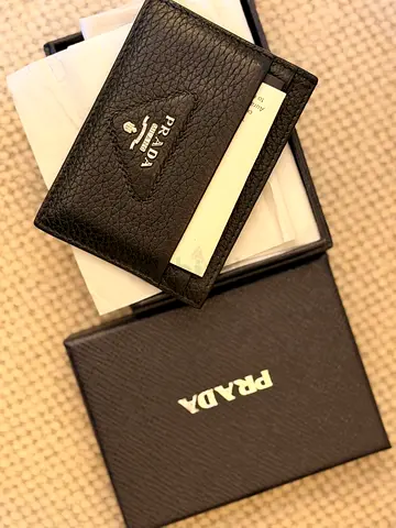 PRADA PRE-LOVED  Leather card holder