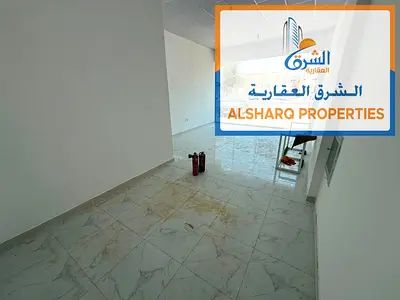 محل تجاري للإيجار في المويهات 2 بموقع حيوي على شارع رئيسي ومساحة كبيرة _يصلح لمختلف الانشطه