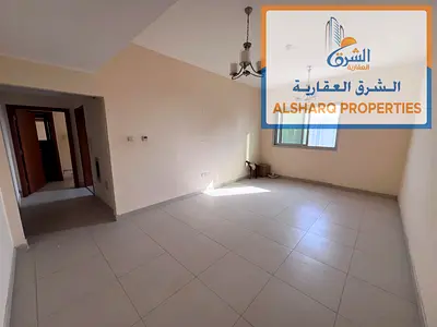 غرفة ماستر_ 2 حمام_ بلكونة _ خزائن بالحائط_ تشطيبات ممتازة_ سهل المخرج للشارقة ودبي.