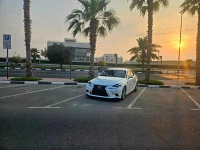 صورة 4 لـ 2015 Lexus IS-SERIES