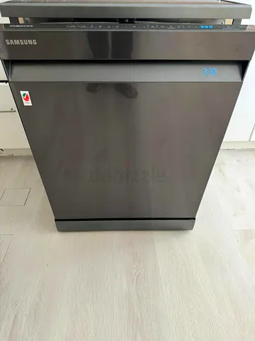 Samsung dishwasher 3 rack with wi-fi good condition