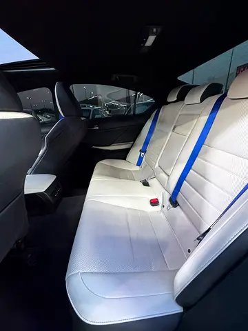 2022 Lexus IS-SERIES 照片 8