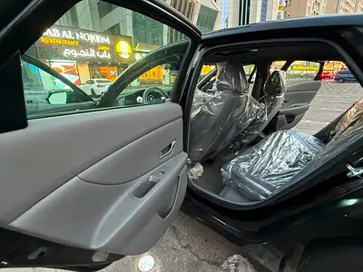 2025 Hyundai ELANTRA 缩略图 12