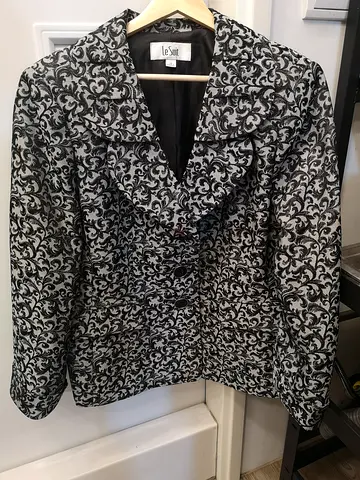 New Le Suit Women's Winter Coat size UK 16