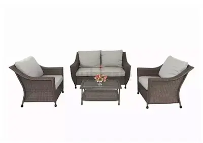 4-piece outdoor rattan garden seating set with cushions and coffee table