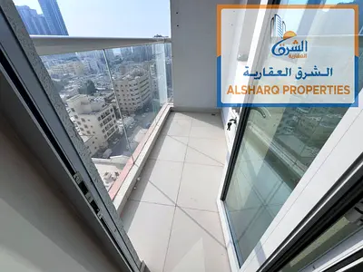 شقة فخمة في كورنيش عجمان تاني صف_غرفه ماستر_بلكونه اطلاله بحر_29 الف على 4 دفعات