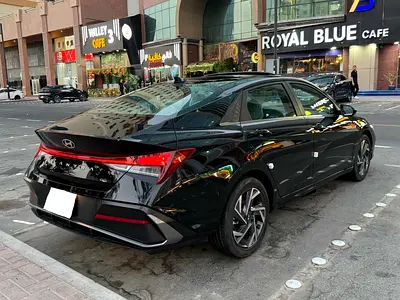 2025 Hyundai ELANTRA 缩略图 5