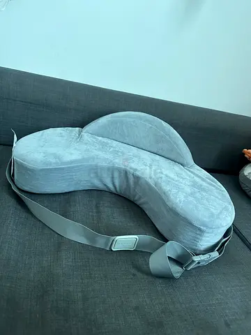 Never used Momcozy feeding and multipurpose Pillow