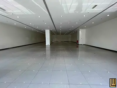 High-Visibility Showroom | Near Sheikh Zayed Road