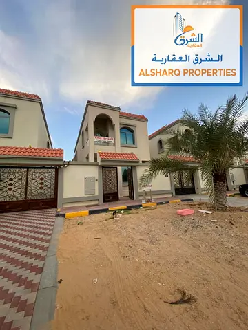 تاون هاوس للبيع | 4 غرف | 5 حمام | باركن 4 سيارات | بلكونة | تصميم عصري | الحليو2 | شارع رئيسي | مساحة 2600 قدم | شامل التسجيل
