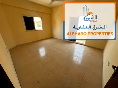 مساحه كبيره 2 بلكونه اطلاله ممتازه بدون تكيف التكيف علي المستأجر شقه مضيئه بالكامل